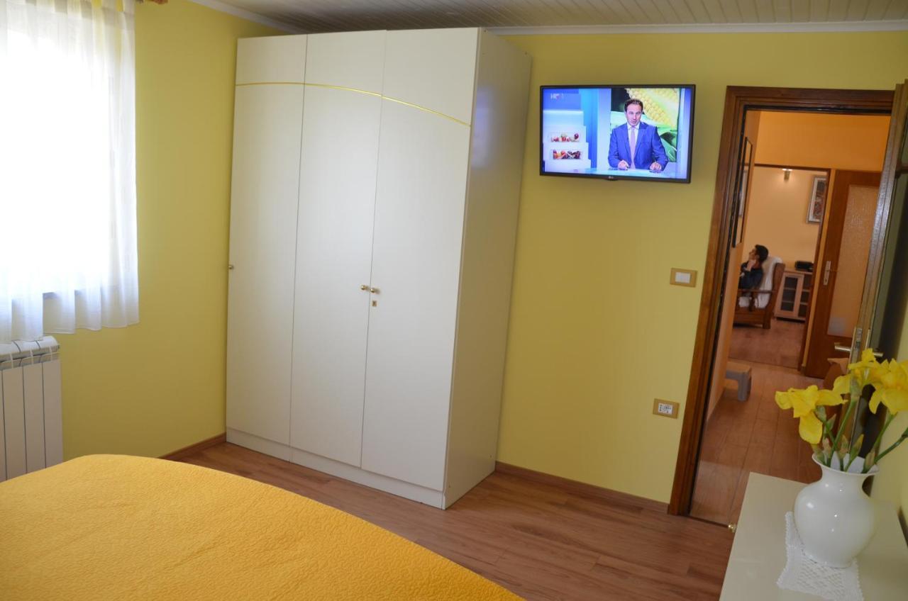 Villa Fragola - Holiday House With Large Garden Tinjan Екстер'єр фото
